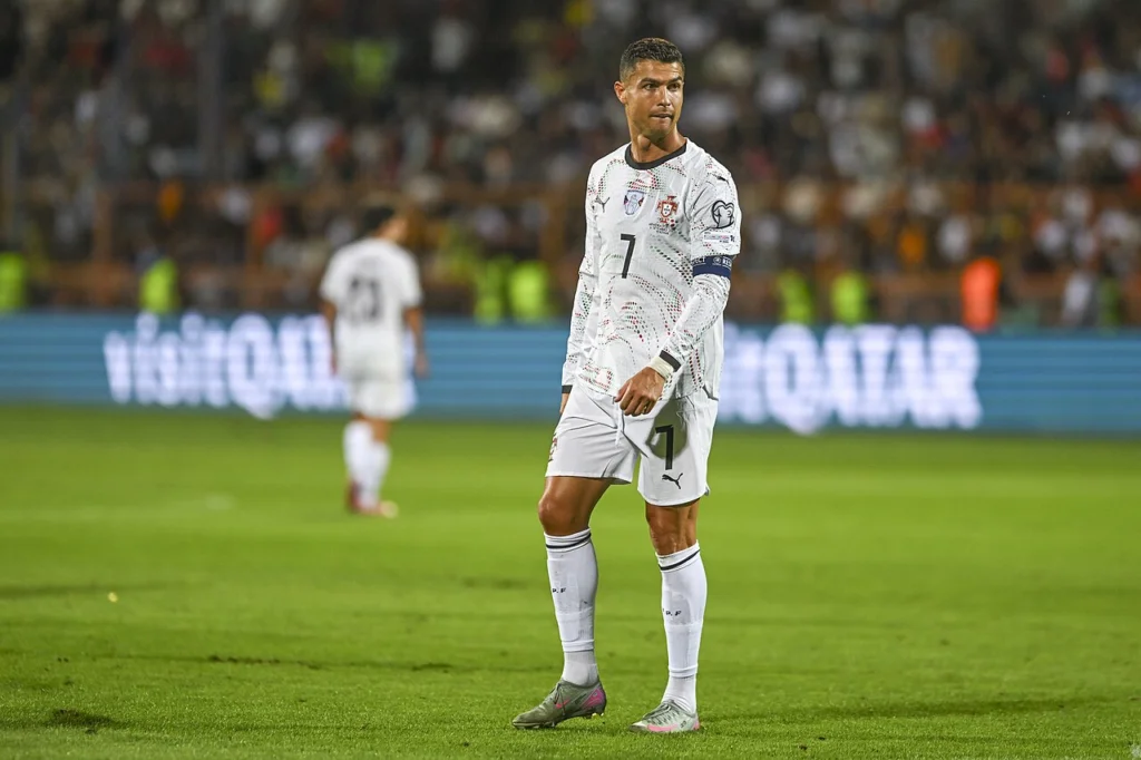 Cristiano Ronaldo trong màu áo Bồ Đào Nha tại vòng loại World Cup 2026