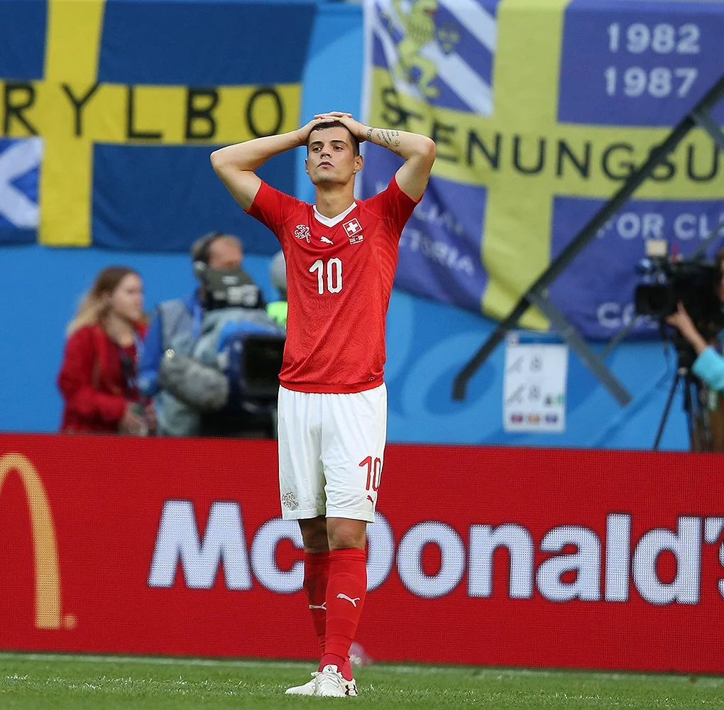 Granit Xhaka trong màu áo Switzerland