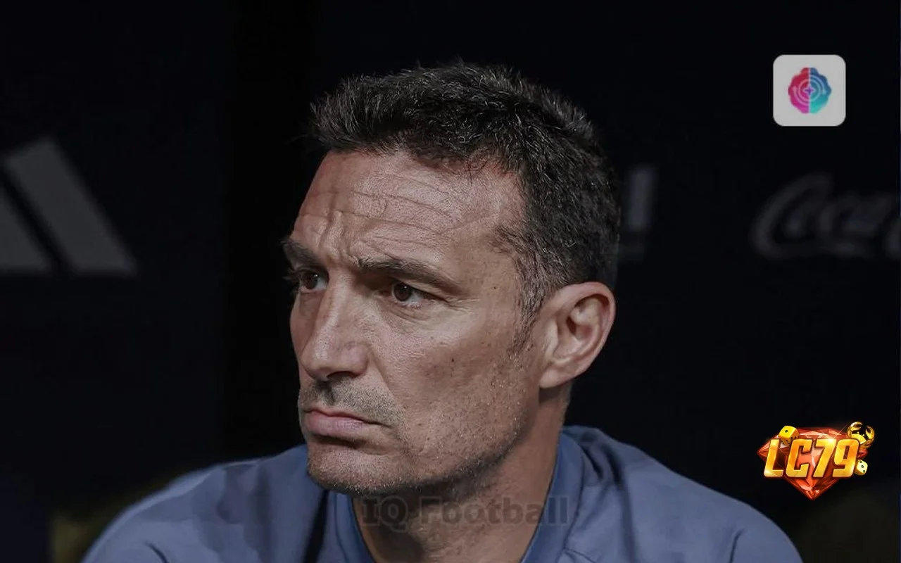 Lionel Scaloni trong trận Argentina 3-2 Egypt