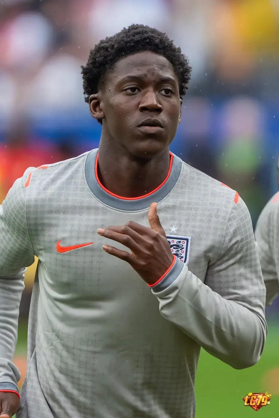 Kobbie Mainoo trong màu áo England trước trận tranh hạng ba World Cup 2026
