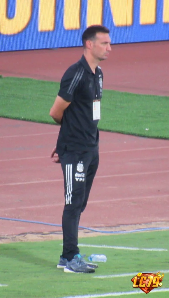 Lionel Scaloni, HLV Argentina, ảnh đã gắn watermark LC79