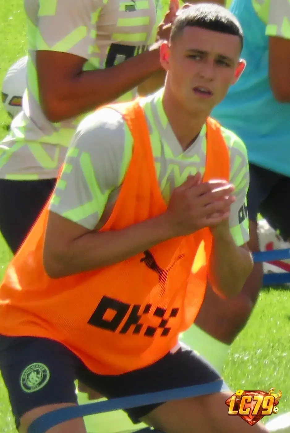 Phil Foden trong màu áo Manchester City, ảnh Wikimedia Commons đã đóng watermark LC79