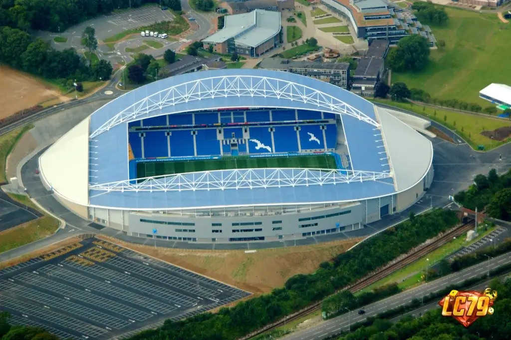 American Express Stadium, sân nhà Brighton, ảnh đã gắn watermark LC79