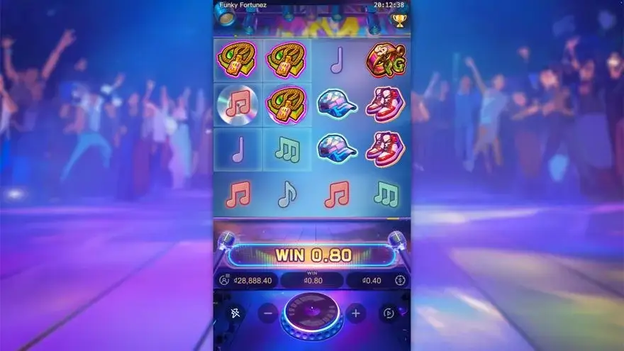Ảnh màn hình gameplay game Funky Fortunez (slot PG) chơi tại LC79
