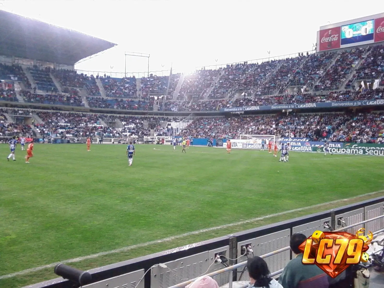 Estadio La Rosaleda trước trận Málaga vs Deportivo, ảnh đã gắn watermark LC79