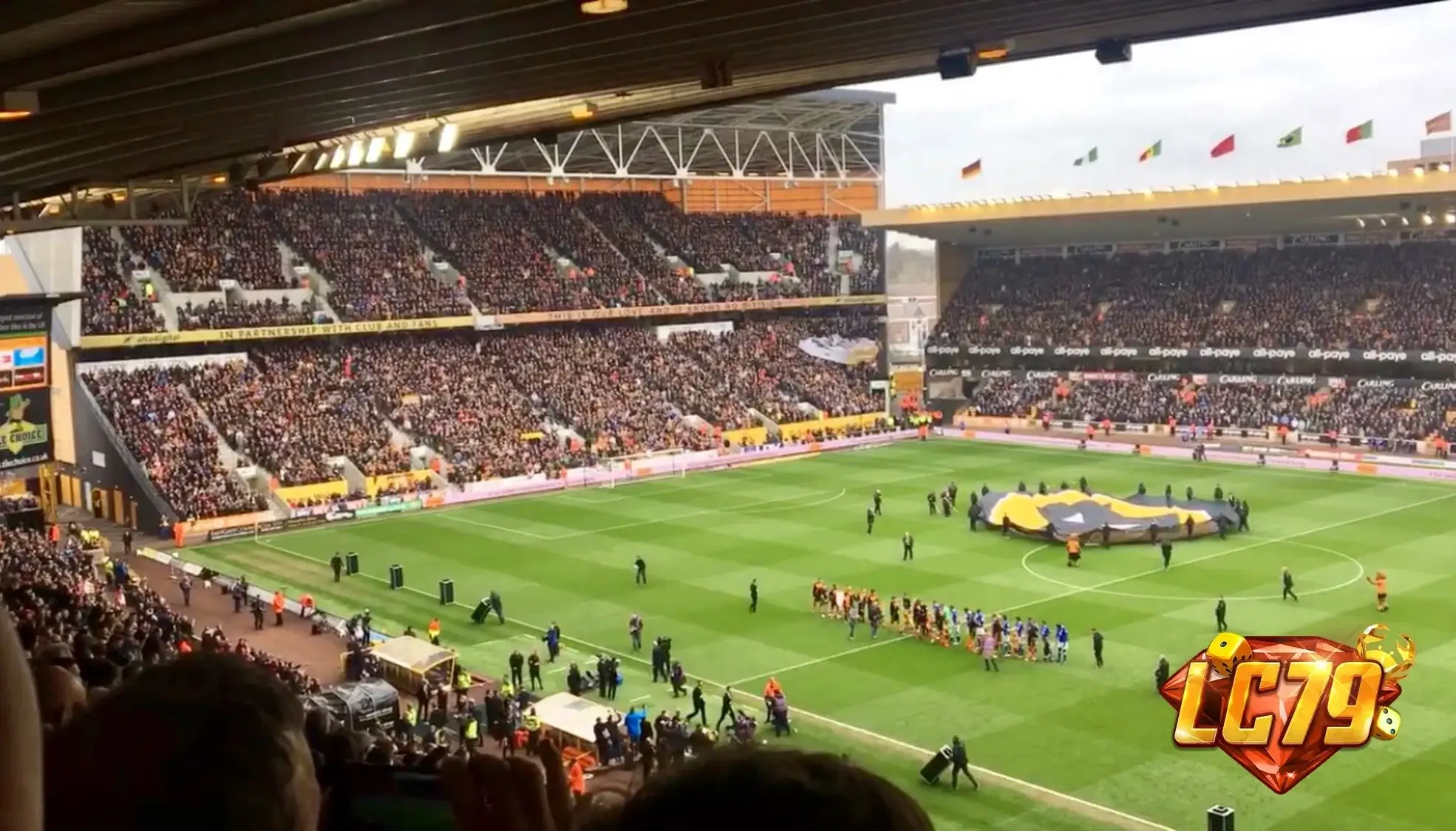 Molineux Stadium trước góc đọc Wolves 2-2 Blackburn Championship 2026-27