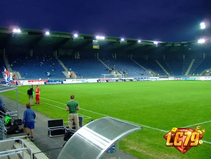 Viking Stadion tại Stavanger trước trận Viking vs Dinamo Zagreb ngày 26/8