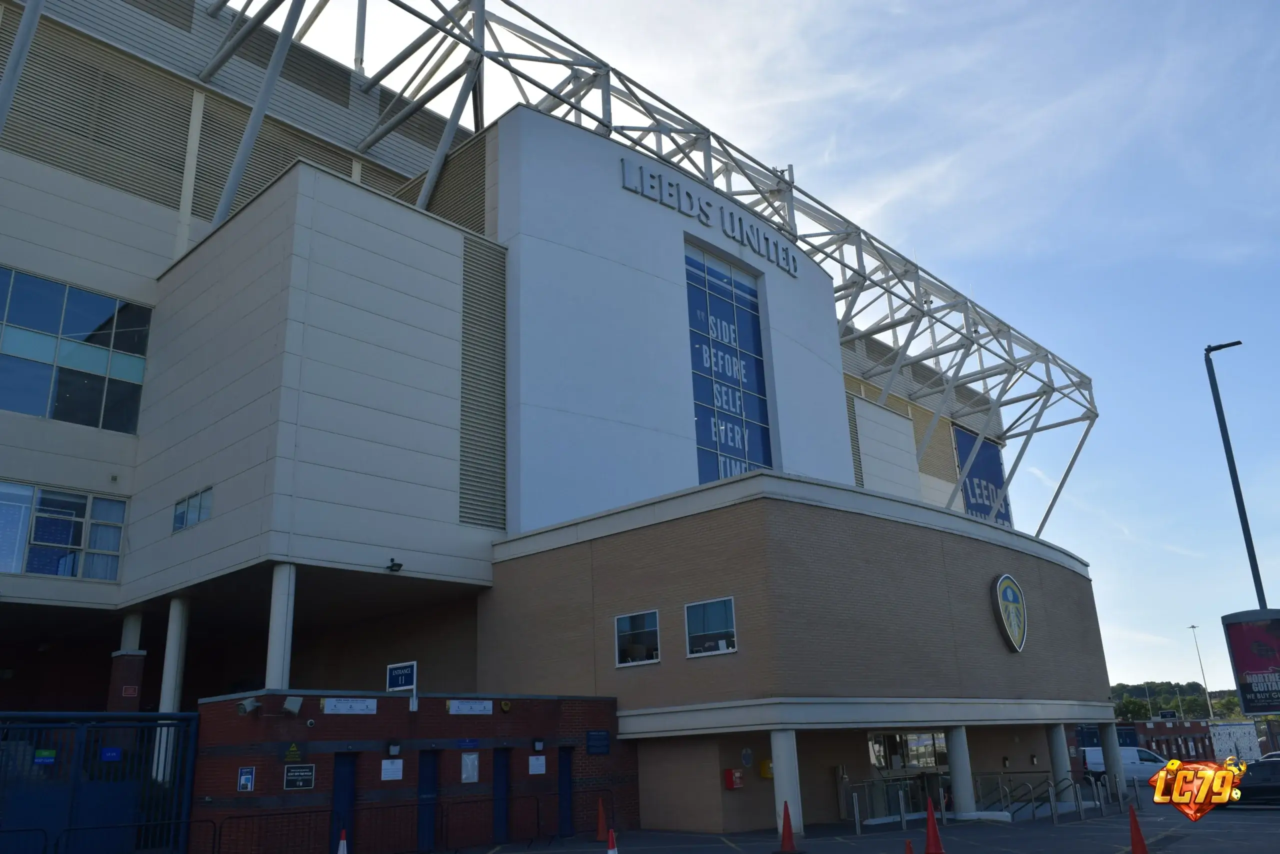 East Stand tại Elland Road, sân nhà Leeds United