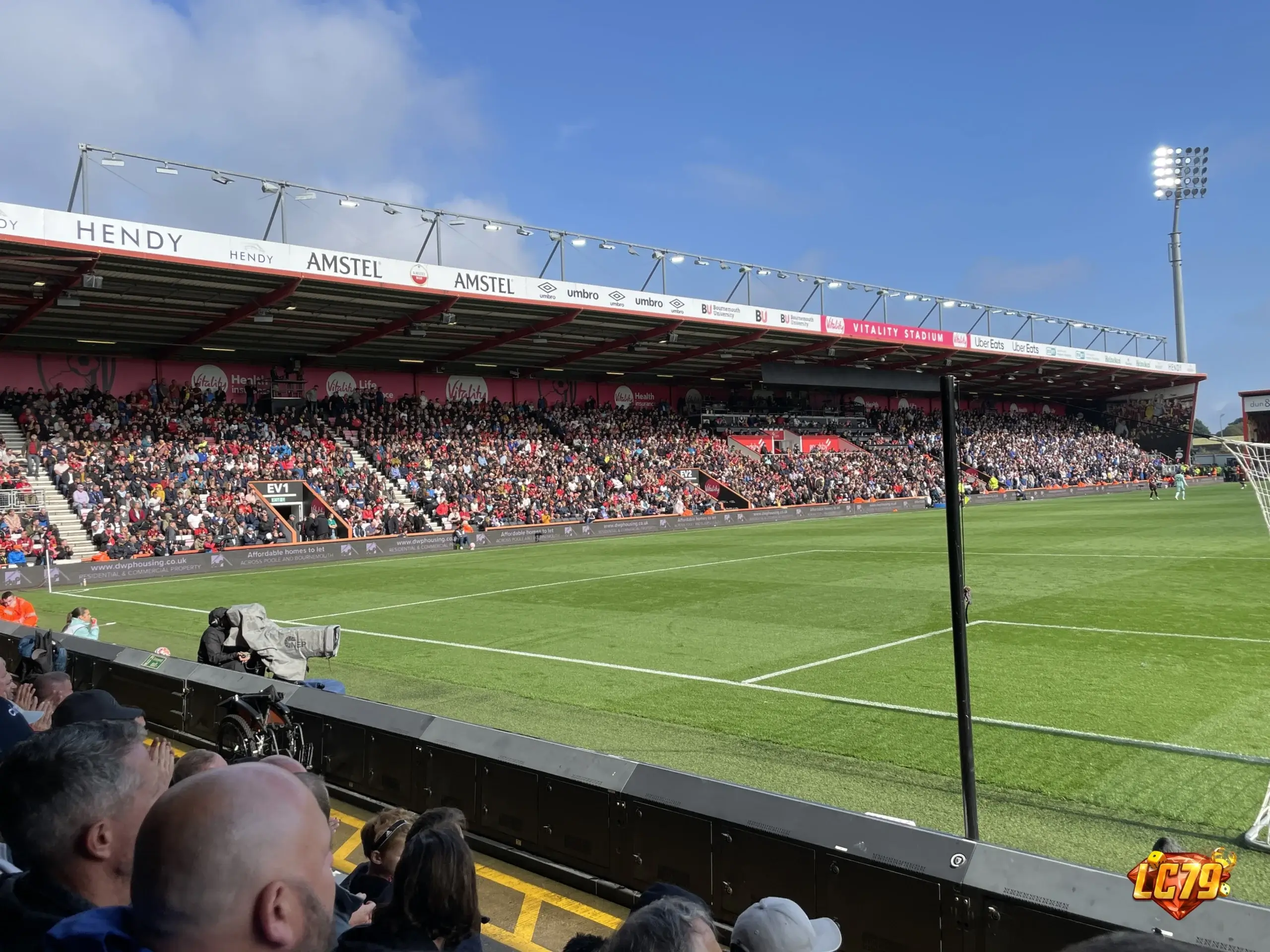 Vitality Stadium trong bài Bournemouth vs Brentford