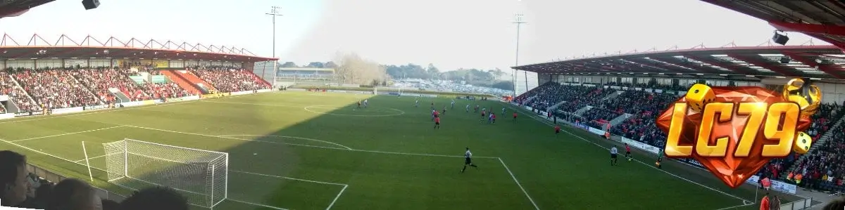 Dean Court, san nha Bournemouth truoc cot moc Europa League