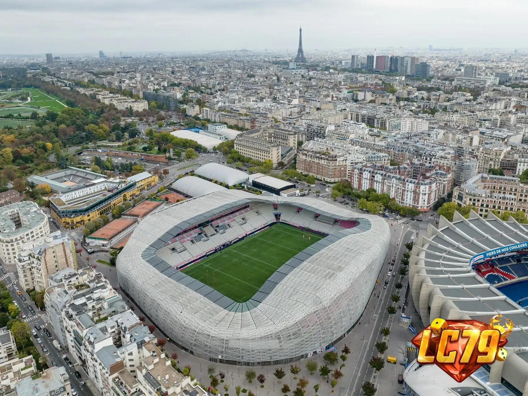 Stade Jean-Bouin, sân đấu của trận Paris FC 2-2 Arsenal tại UWCL